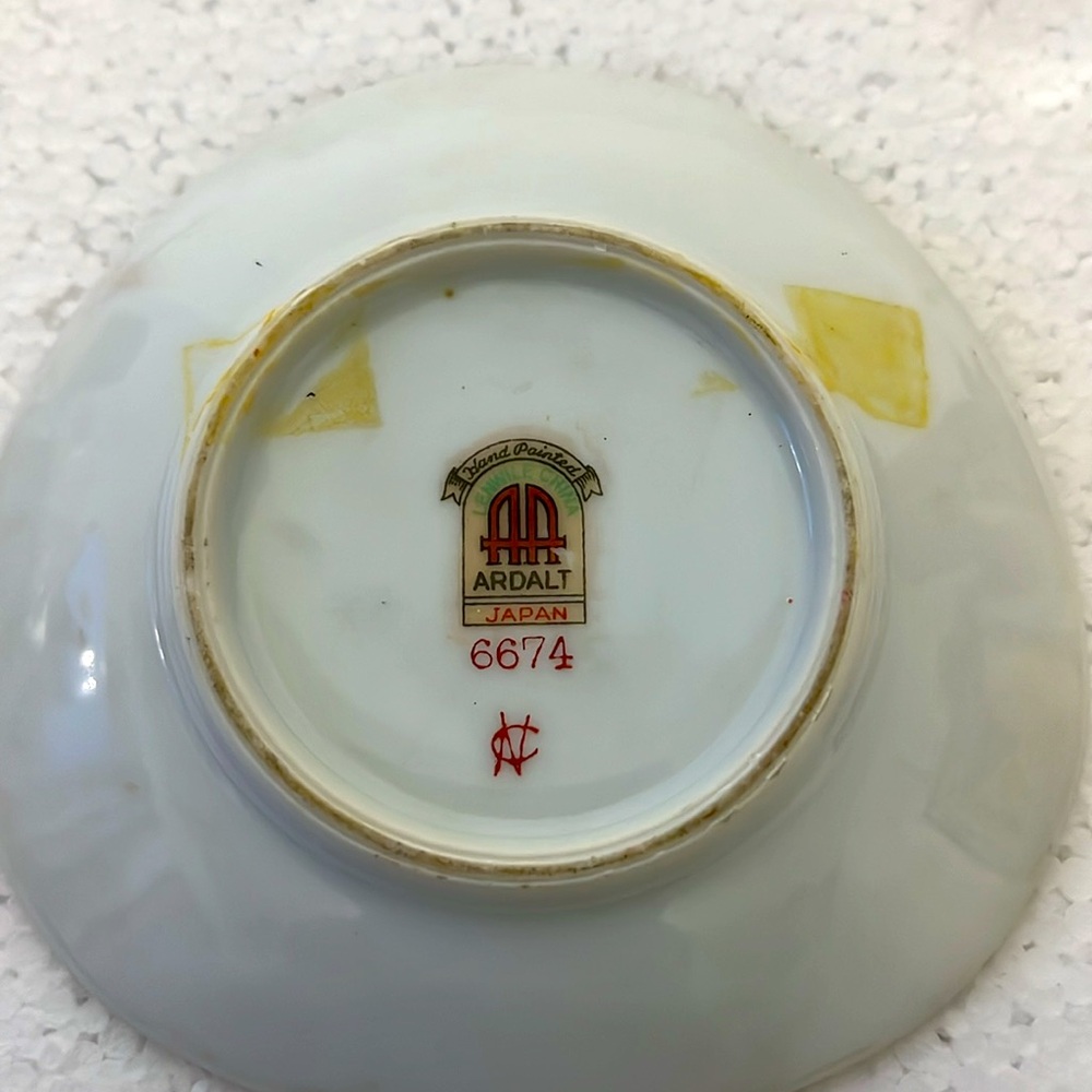 Vintage 1950s Lenwile Ardalt Moriage teacup and saucer set. - Picture 7 of 11